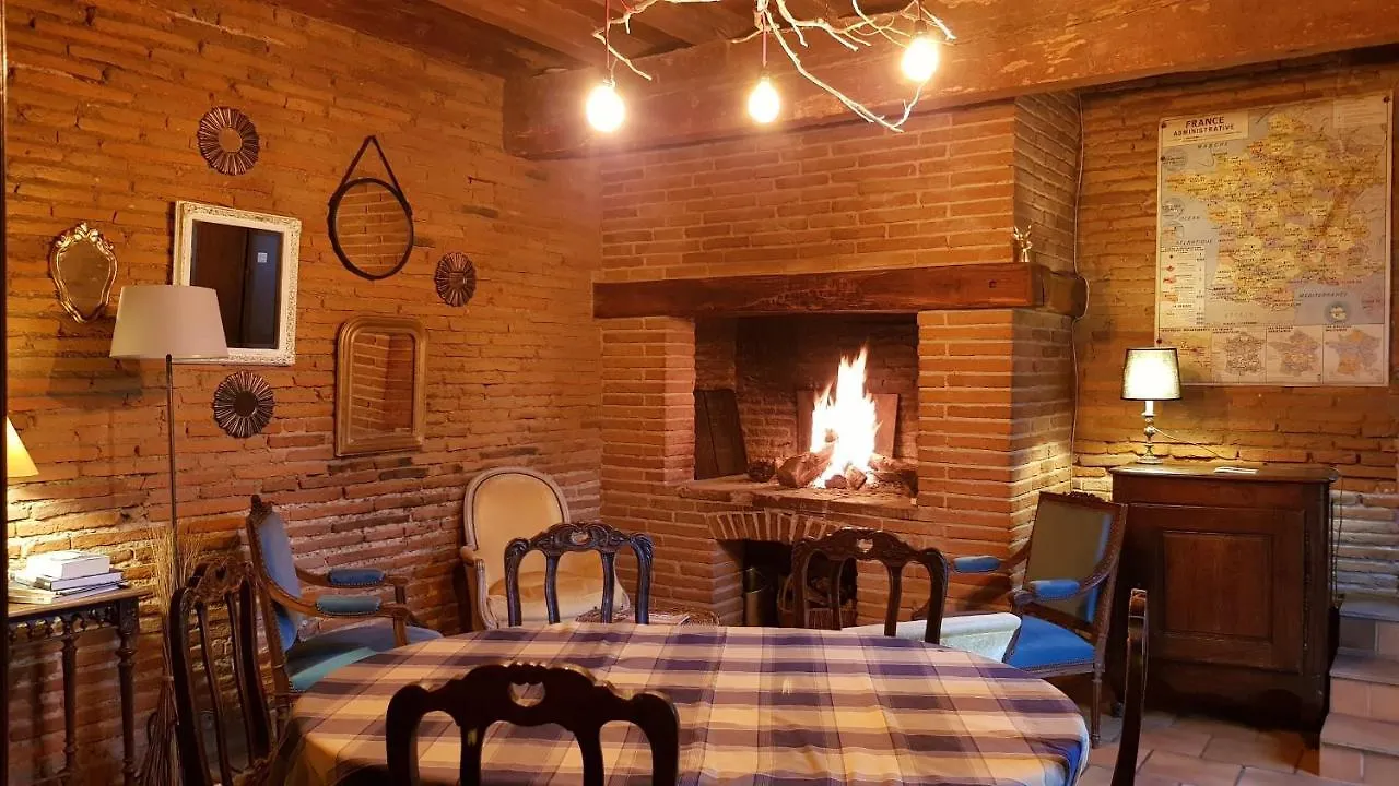 Chateau De Pontie Bed & Breakfast Cornebarrieu France
